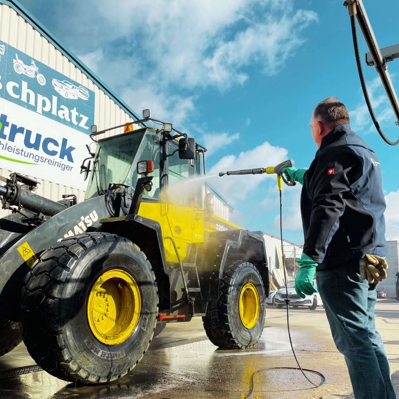 Baumaschinen_Waschen_Bild1
